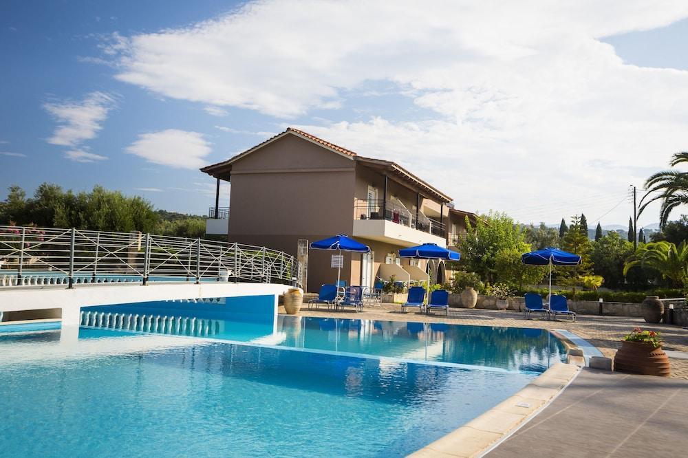 Olive Grove Studios & Apartments Svoronata Luaran gambar